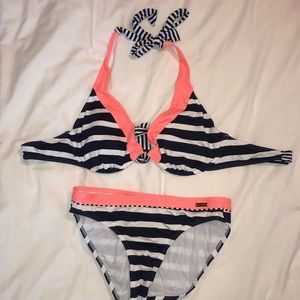 Bathing suit